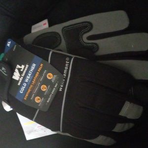 Wells Lamont 3M gloves. Size XL. NWT